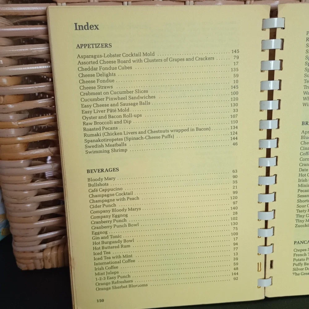 Discover Brunch‎ by Ruth MacPherson 1977 Spiral Cookbook Vintage